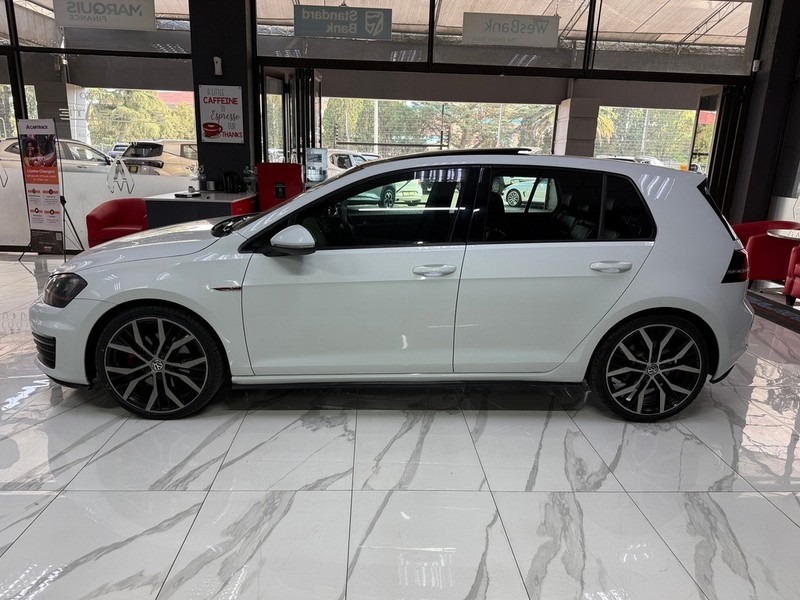 Volkswagen Golf - Stargate Auto - Image 4
