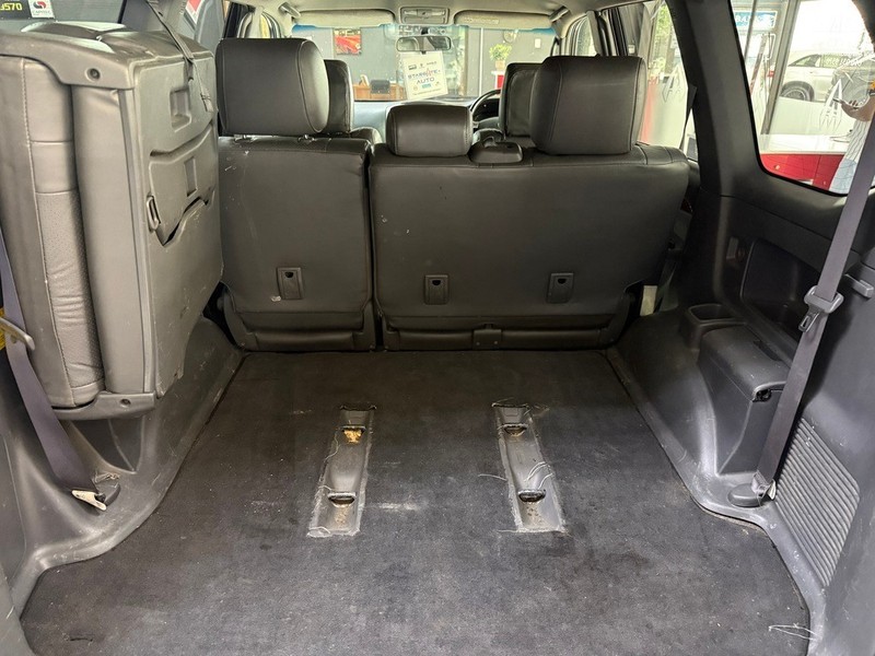 Toyota Land Cruiser Prado - Stargate Auto - Image 7