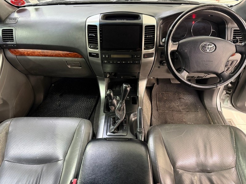 Toyota Land Cruiser Prado - Stargate Auto - Image 9