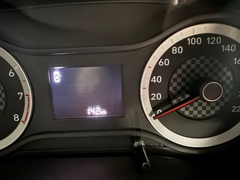 Hyundai Grand i10 - Stargate Auto - Image 14
