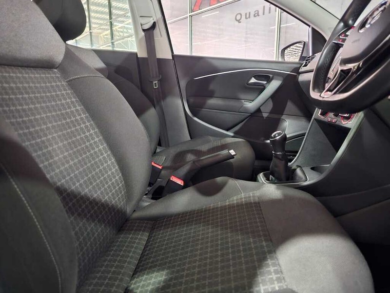 Volkswagen Polo - Auto Hot Spot - Image 9