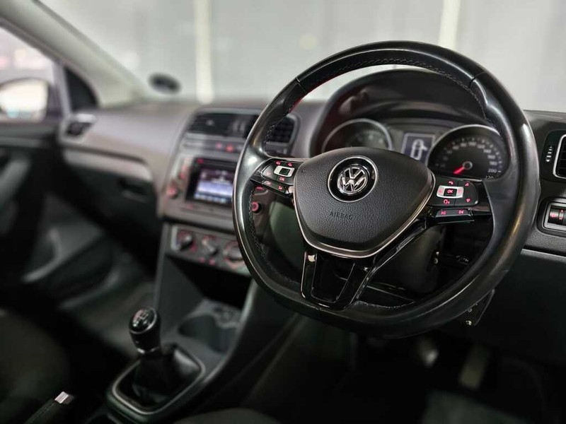 Volkswagen Polo - Auto Hot Spot - Image 10