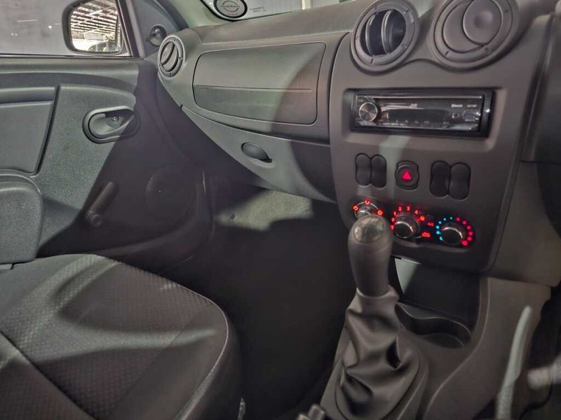 Nissan NP200 - Auto Hot Spot - Image 9