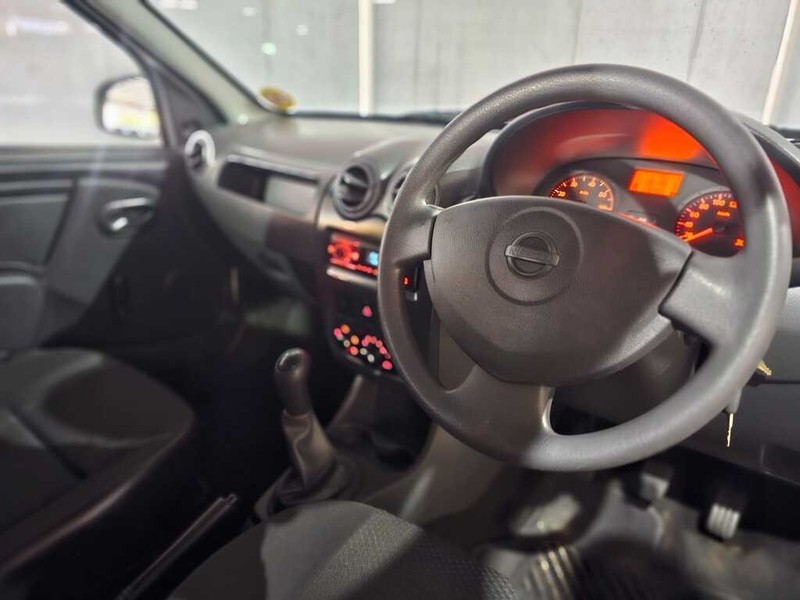 Nissan NP200 - Auto Hot Spot - Image 6