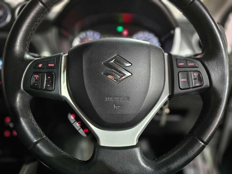 Suzuki Vitara - Auto Hot Spot - Image 10