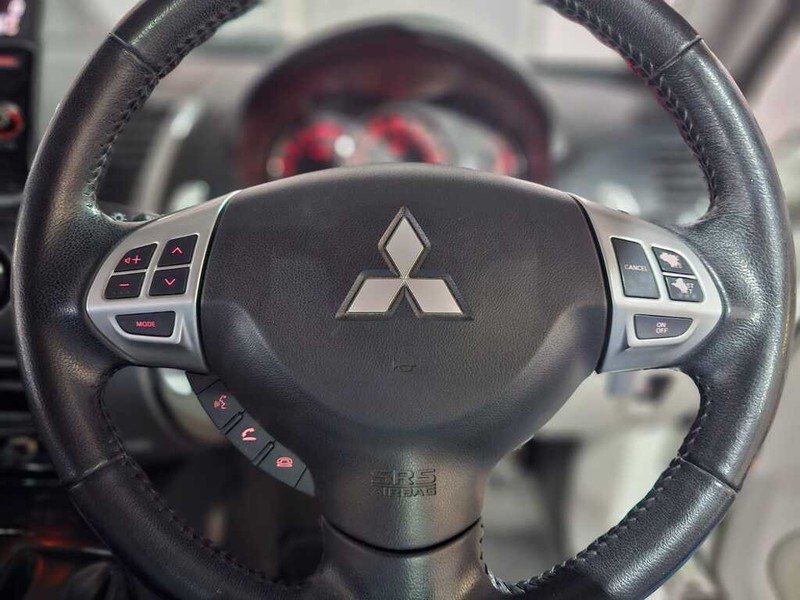 Mitsubishi Pajero Sport - Auto Hot Spot - Image 9
