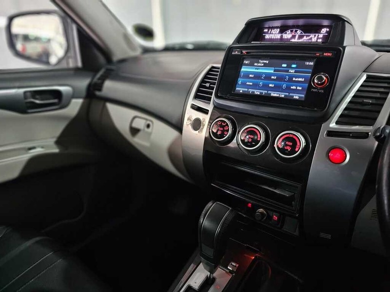 Mitsubishi Pajero Sport - Auto Hot Spot - Image 11
