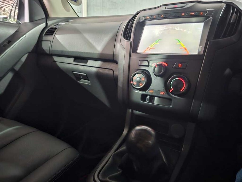 Isuzu D-Max - Auto Hot Spot - Image 11