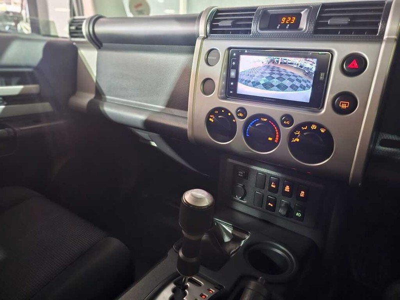 Toyota FJ Cruiser - Auto Hot Spot - Image 11