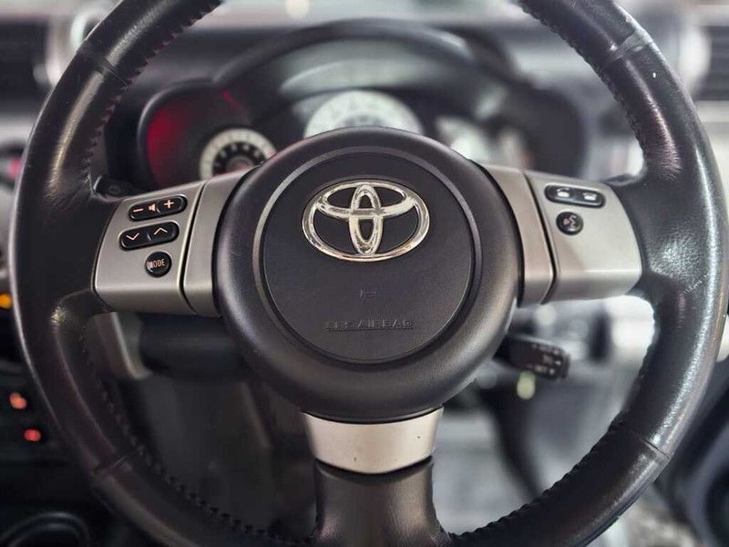 Toyota FJ Cruiser - Auto Hot Spot - Image 9