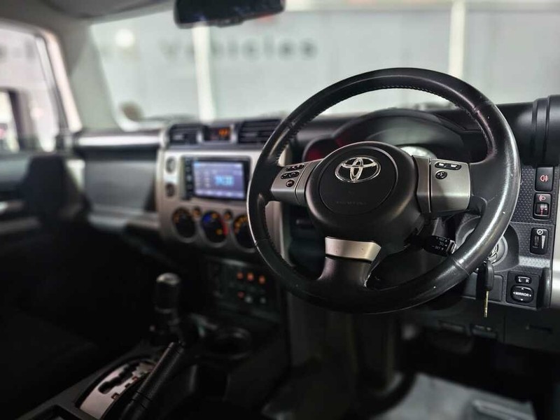 Toyota FJ Cruiser - Auto Hot Spot - Image 8