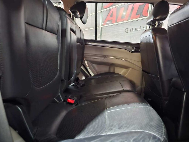 Mitsubishi Pajero - Auto Hot Spot - Image 5
