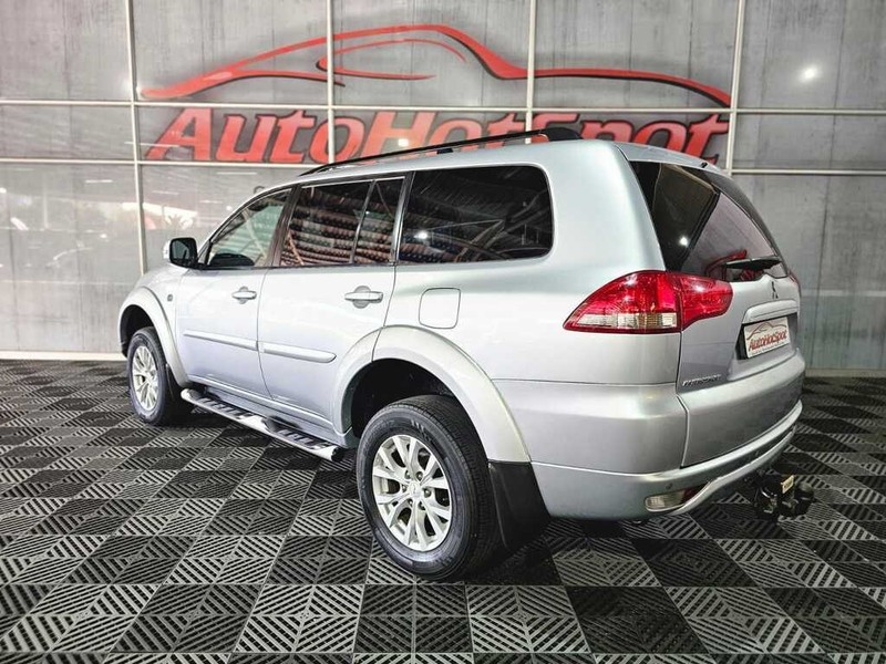 Mitsubishi Pajero - Auto Hot Spot - Image 4