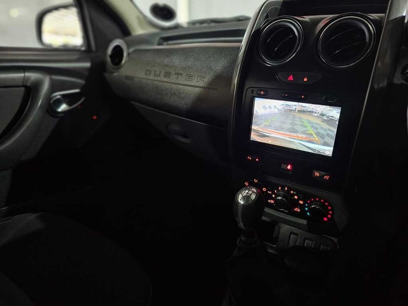 Renault Duster - Auto Hot Spot - Image 10