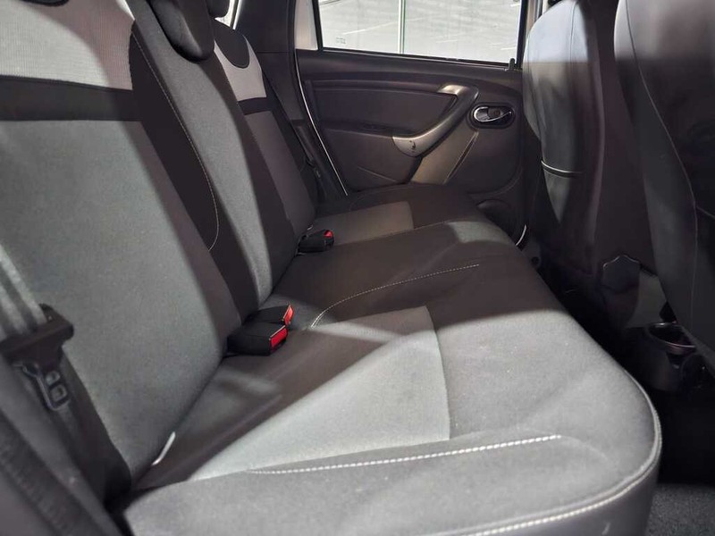 Renault Duster - Auto Hot Spot - Image 5