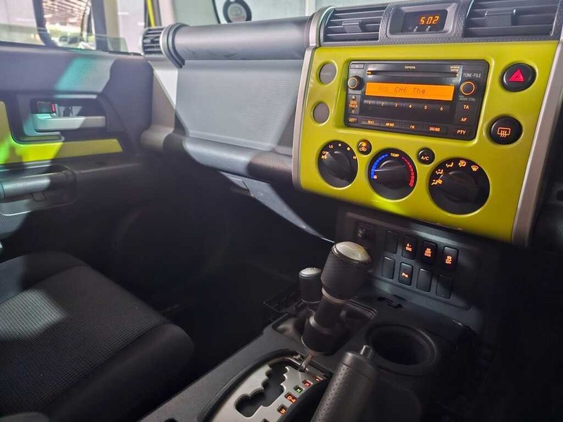 Toyota FJ Cruiser - Auto Hot Spot - Image 10