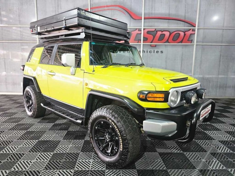Toyota FJ Cruiser - Auto Hot Spot - Image 2