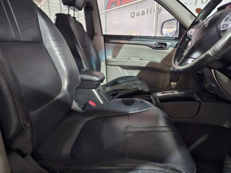 Mitsubishi Pajero - Auto Hot Spot - Image 8