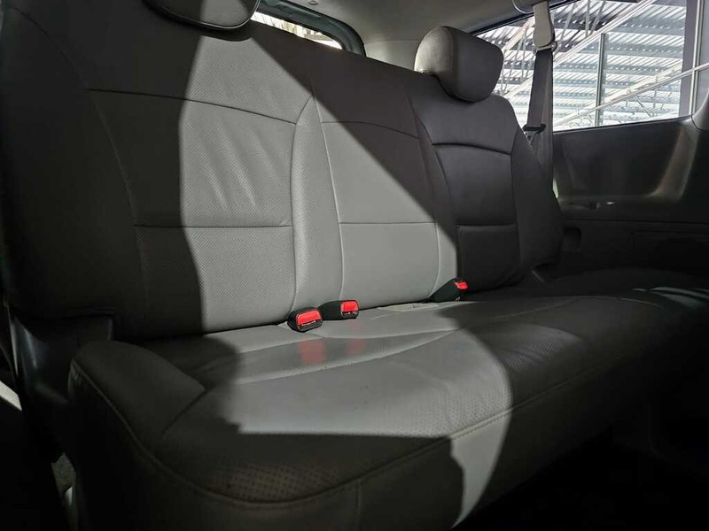 Hyundai H-1 - Auto Hot Spot - Image 5