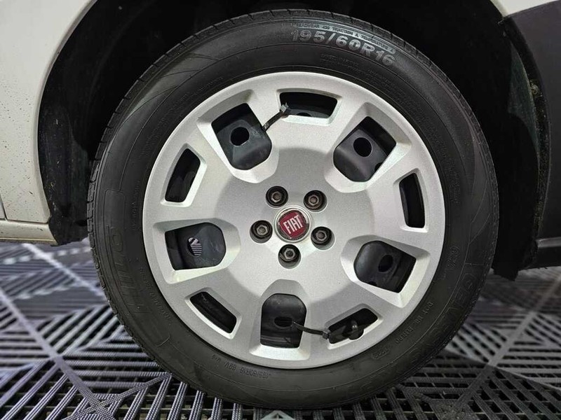 Fiat Doblo - Auto Hot Spot - Image 6