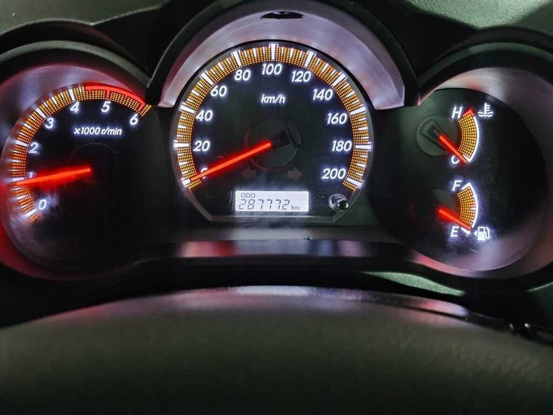 Toyota Hilux - Auto Hot Spot - Image 9