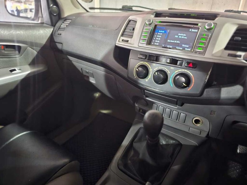 Toyota Hilux - Auto Hot Spot - Image 10