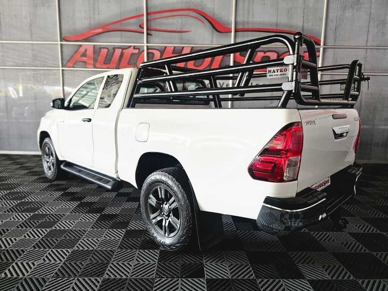 Toyota Hilux - Auto Hot Spot - Image 4