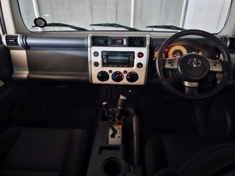 Toyota Land Cruiser - Auto Hot Spot - Image 7