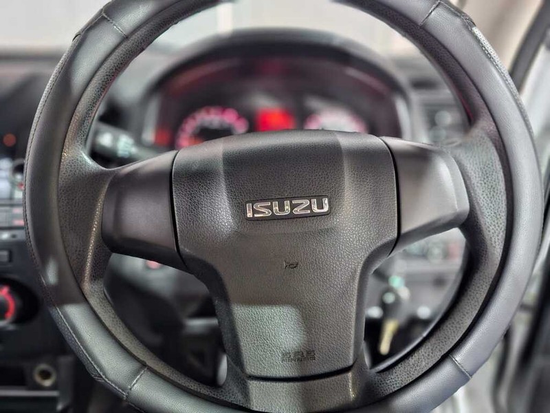 Isuzu KB - Auto Hot Spot - Image 9