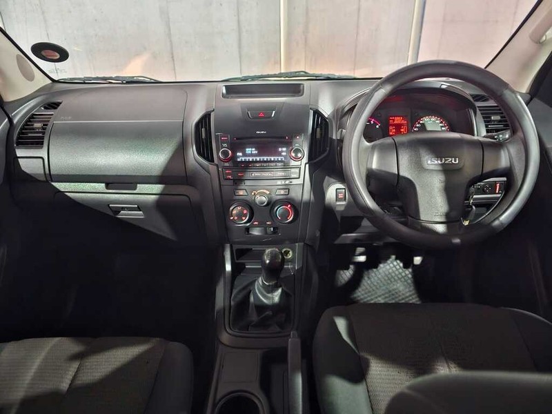 Isuzu KB - Auto Hot Spot - Image 6