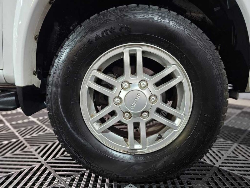 Isuzu KB - Auto Hot Spot - Image 5