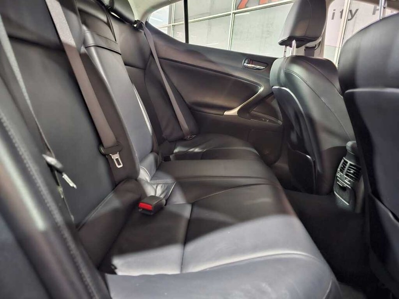 Lexus IS - Auto Hot Spot - Image 5