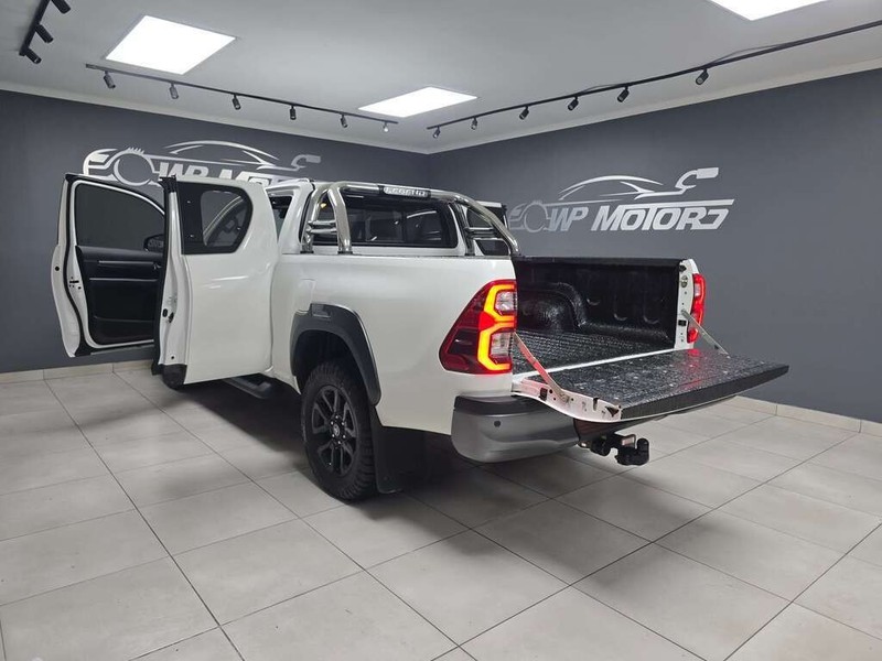 Toyota Hilux - WP Motors - Image 9