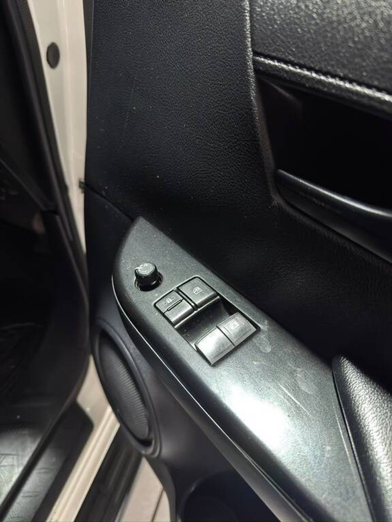 Toyota Hilux - Auto Investments Bethlehem - Image 15