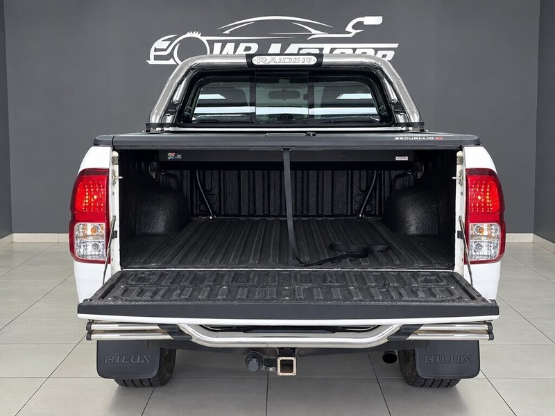 Toyota Hilux - WP Motors - Image 13