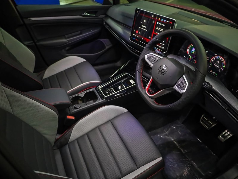 Volkswagen Golf - Hatfield VW Bryanston - Image 6