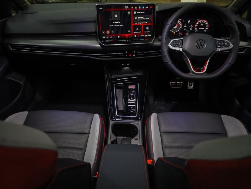 Volkswagen Golf - Hatfield VW Bryanston - Image 17
