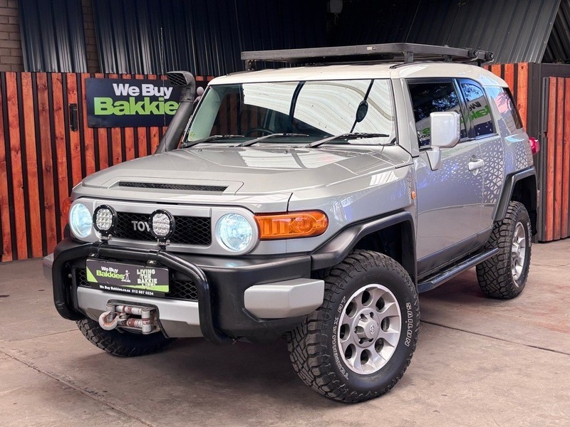 Toyota FJ Cruiser - We Buy Bakkies - Image 1