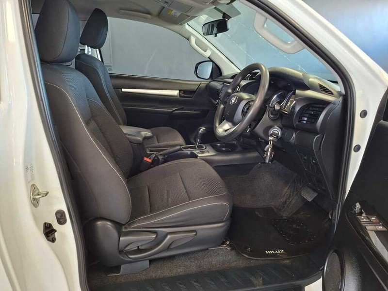 Toyota Hilux - Cargen Auto - Image 12