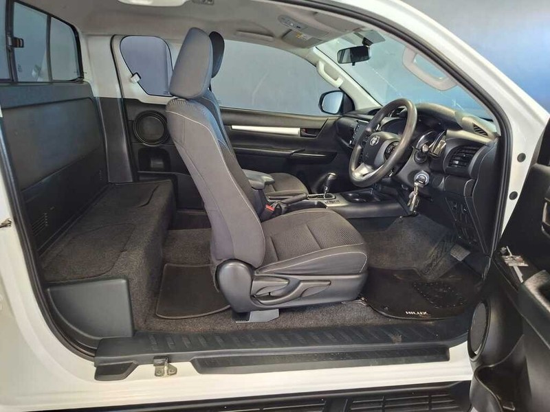 Toyota Hilux - Cargen Auto - Image 11