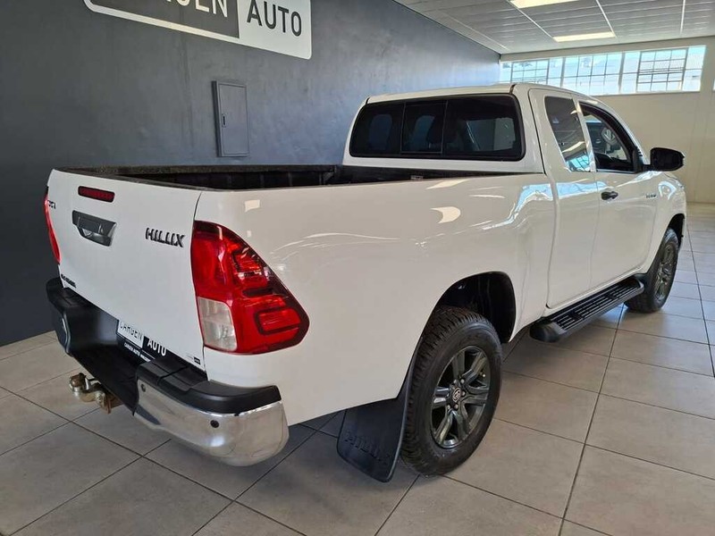 Toyota Hilux - Cargen Auto - Image 7