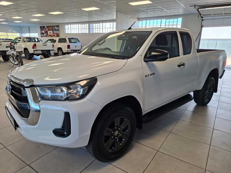 Toyota Hilux - Cargen Auto - Image 3