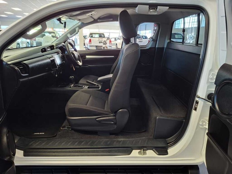 Toyota Hilux - Cargen Auto - Image 9