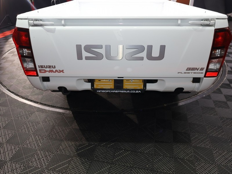 Isuzu D-Max - KING OF CARS - Image 18