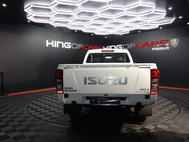 Isuzu D-Max - KING OF CARS - Image 7