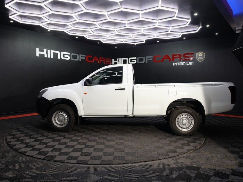 Isuzu D-Max - KING OF CARS - Image 5