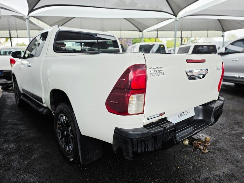 Toyota Hilux - Motortoria - Image 6