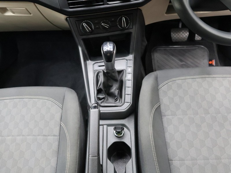 Volkswagen polo sedan - KING OF CARS - Image 16