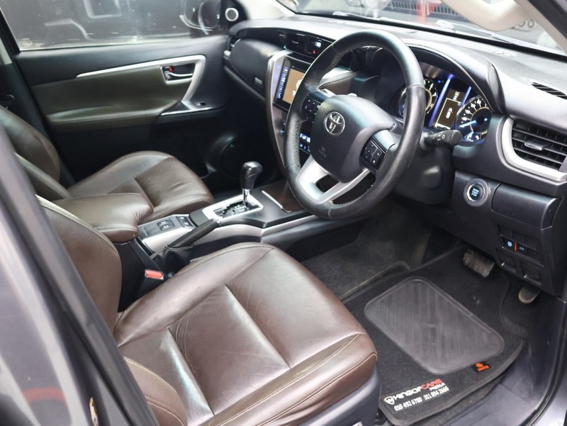 Toyota Fortuner - KING OF CARS - Image 10