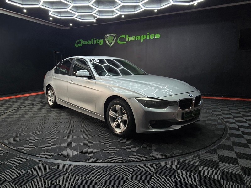 2013 BMW 3 Series 320i (F30)